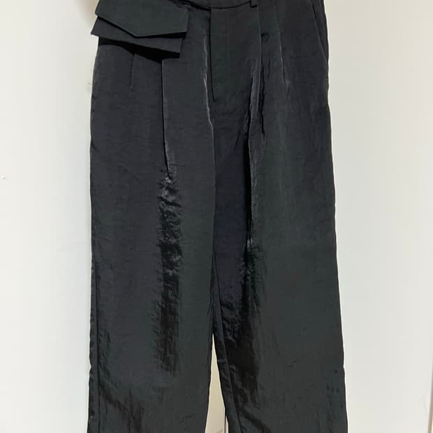JieDa one pocket detail pants