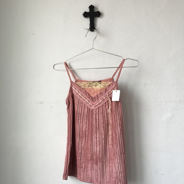 Lace trimming pleats velvet sleeveless