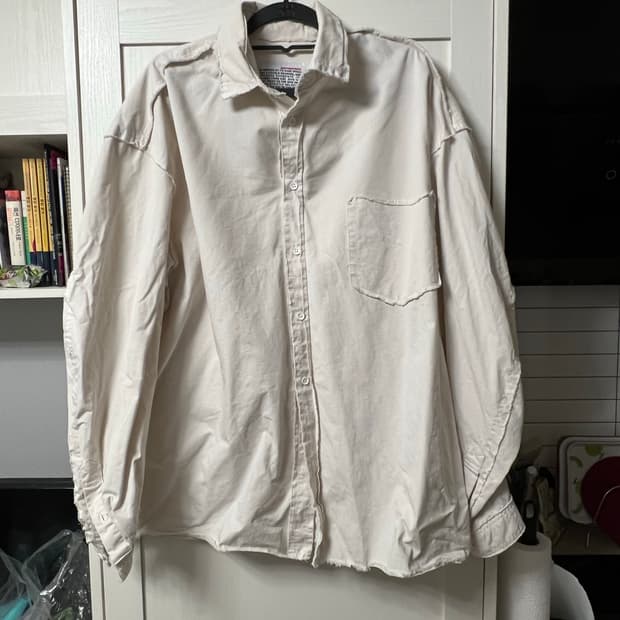 벌스데이슈트 디테일 셔츠