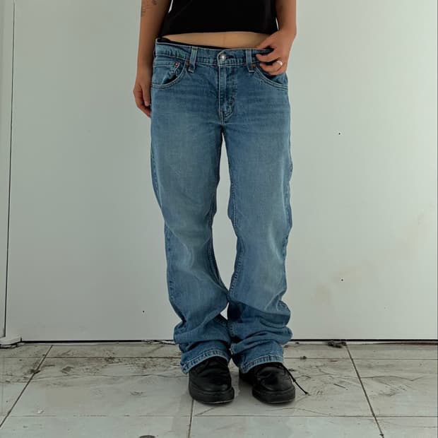 Levi’s 527 빈티지 워싱 부츠컷 데님 팬츠