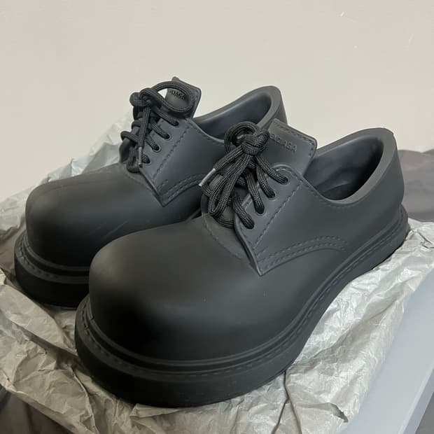 (40) 밑창보강 1회착 발렌시아가 스테로이드 더비 블랙