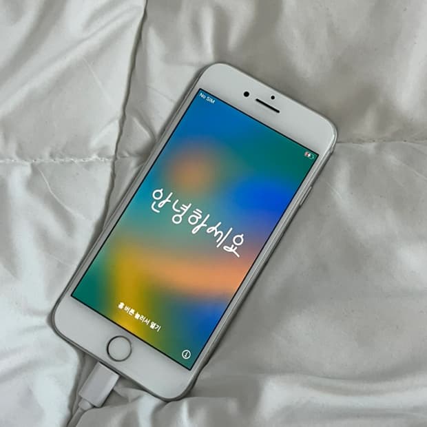 아이폰8 공기계 64기가