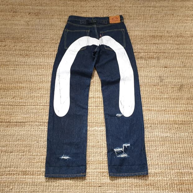 에비수 빅 로고 힌치백 데님 팬츠