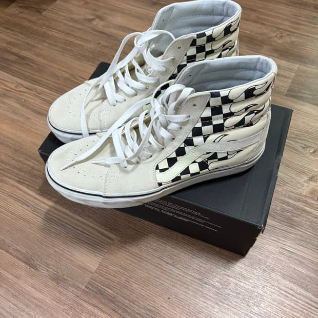 반스 체커 플레임 스케이트-하이 265 사이즈 