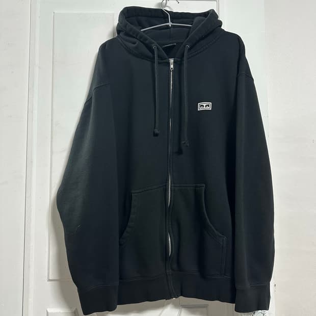 오베이 아이즈 후드집업