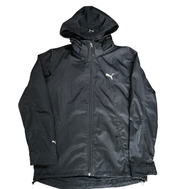 푸마 바람막이