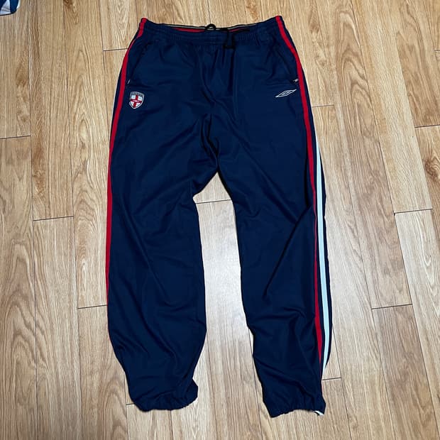 엄브로 트레이닝 팬츠 L