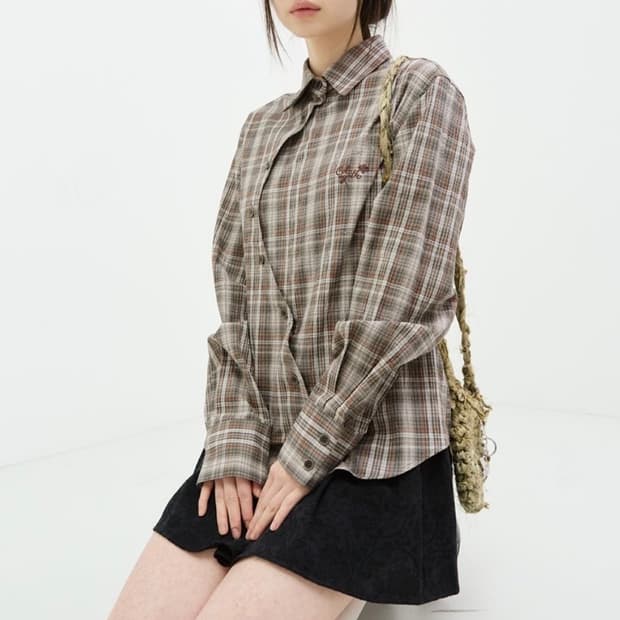 콜로신스 웨이브 체크 셔츠