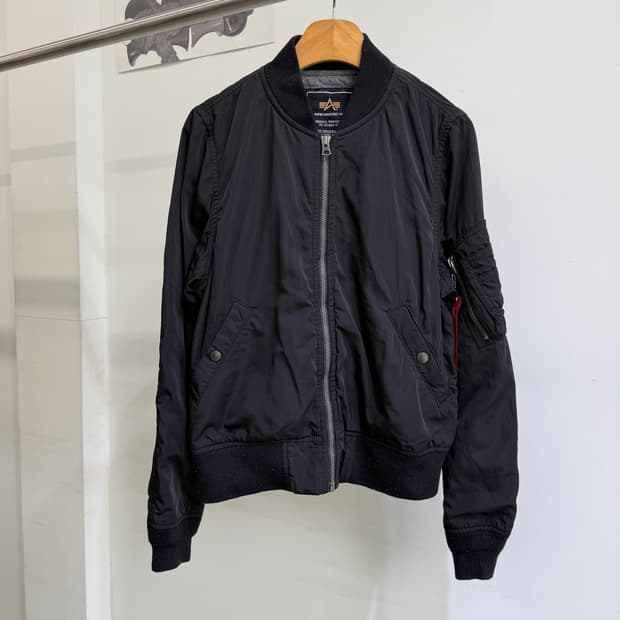 ALPHA INDUSTRIES 집업 자켓