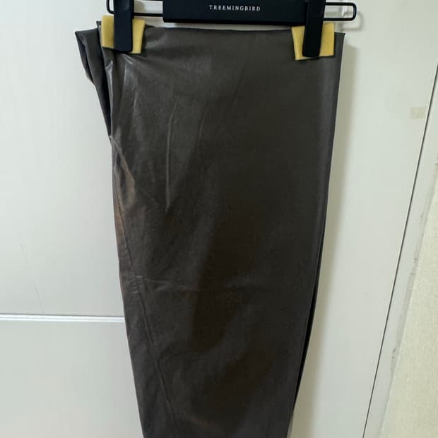 트리밍버드 커브드 레더 팬츠 모카그레이 S