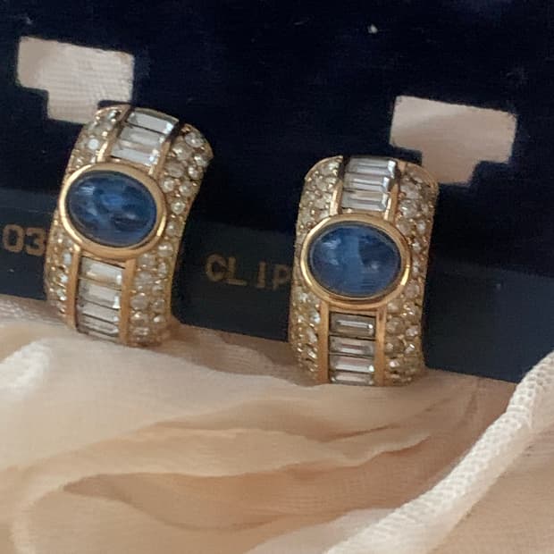 80s 디올 빈티지 클립형 귀걸이