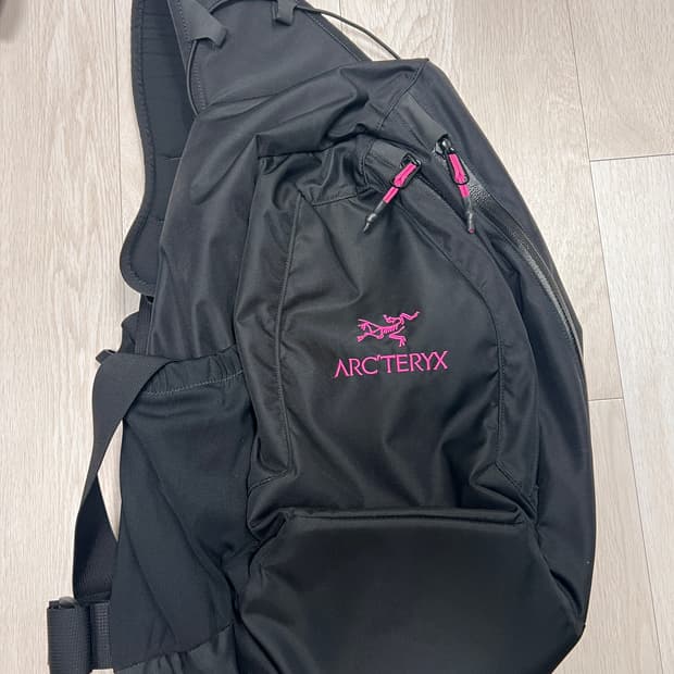 아크테릭스 퀴버백