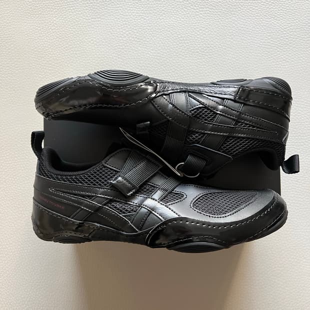 아식스 이세이미야케 하이퍼 테이핑 블랙