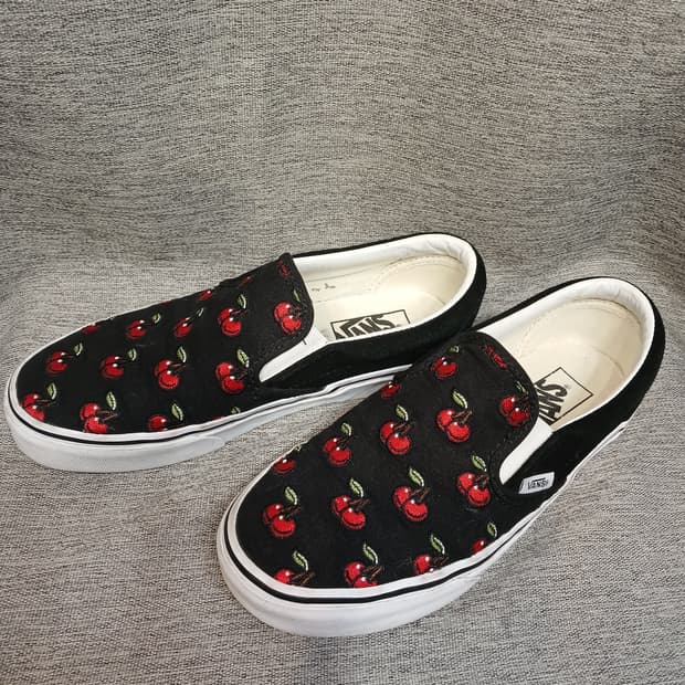 반스 체리 스니커즈