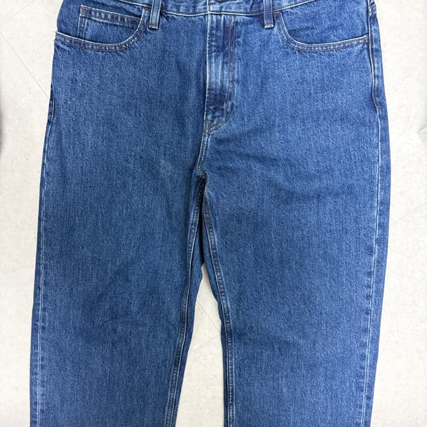 유니클로 jwa 스트레이트 진 블루 33사이즈