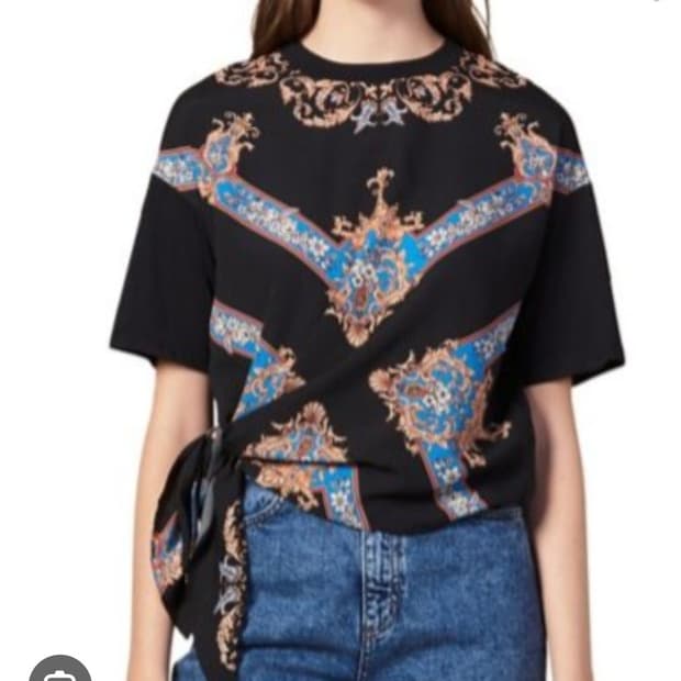 산드로 반팔 티셔츠