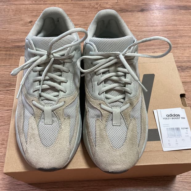 [275] 아디다스 YEEZY 이지 부스트 700 / 솔트