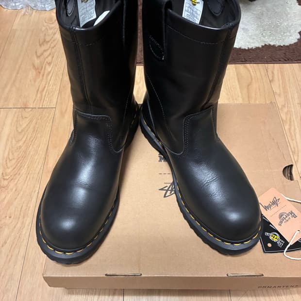 닥터마틴X스투시 데콘 와나마 레더부츠