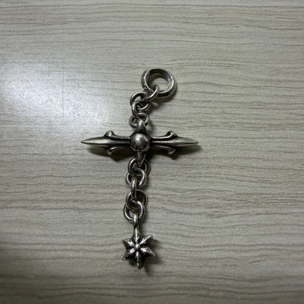 크롬하츠 롤리 크로스 로리크로스