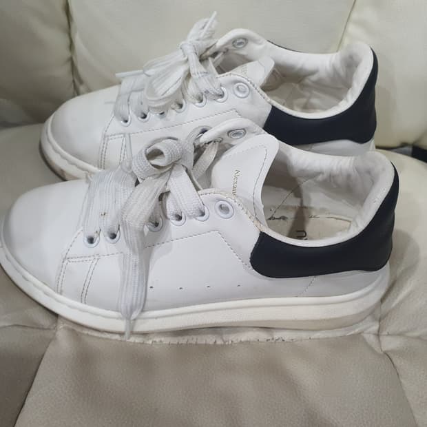 알렉산더 맥퀸 오버솔 스니커즈(정품)