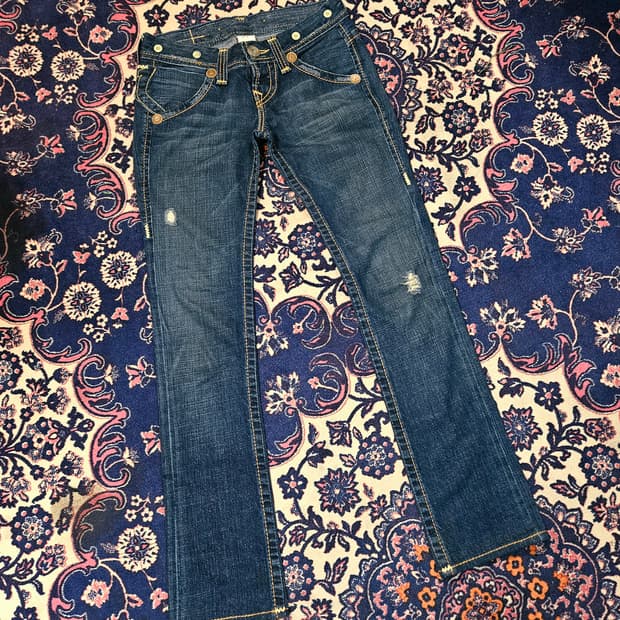 트루릴리젼 AVA BIG T 로우라이즈 세미 부츠컷