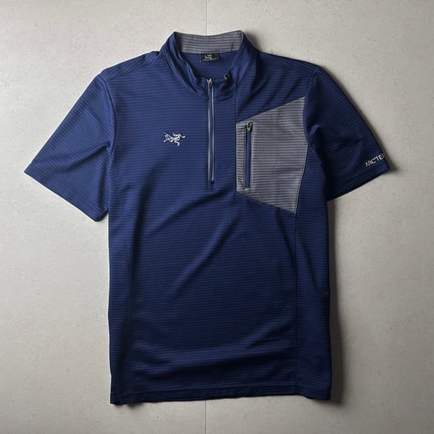 아크테릭스 반팔