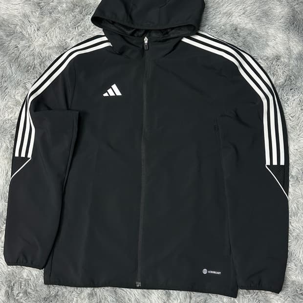 아디다스 신형 우븐 후드 바람막이 L