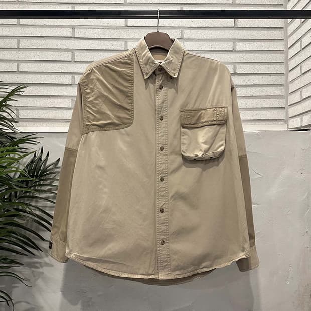 USA VINTAGE 코튼 크롭 워크셔츠 플랩포켓 배색 디테일 베이지