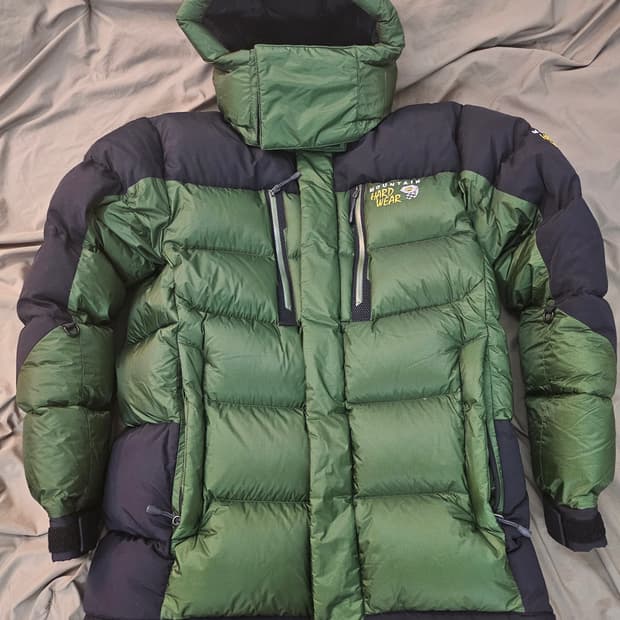 마운틴하드웨어 마하 리드캐스트1 정글 100L 판매합니다