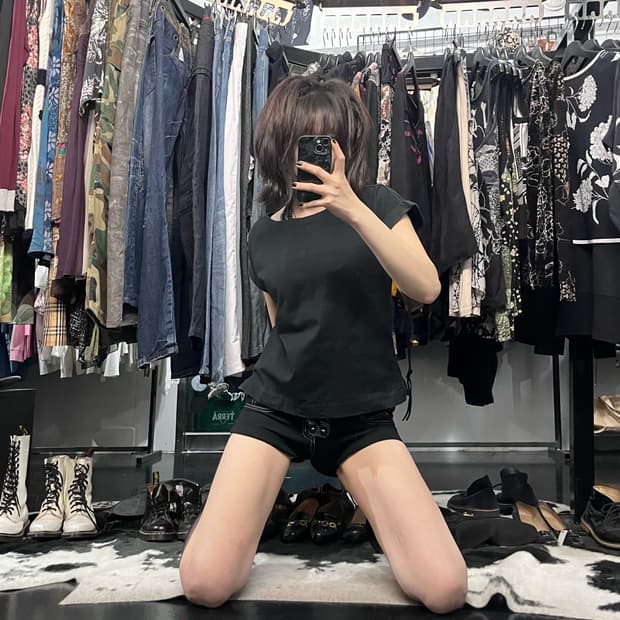 MHL 크롭 반팔