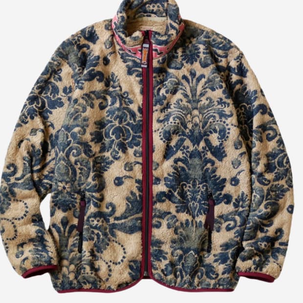 캐피탈 다마스크 마리아 후리스 플리스