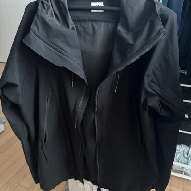 Cp컴퍼니 프로텍 바람막이