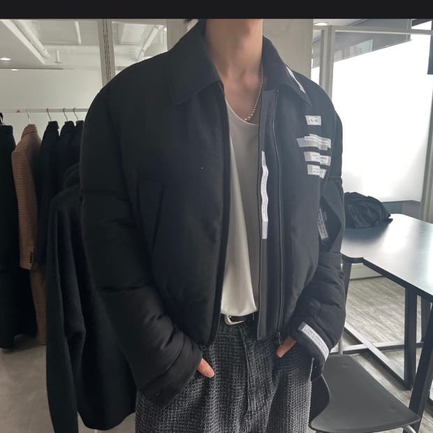 노이어 울 패디드 블루종 50