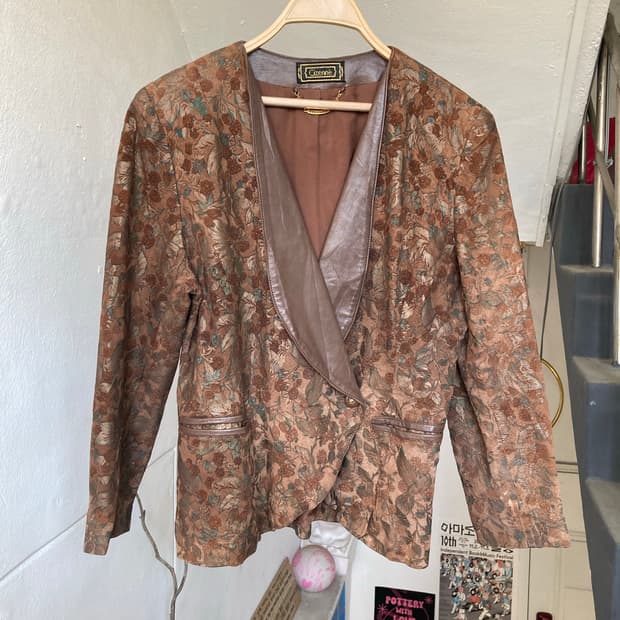 리얼 레더 패턴 자켓