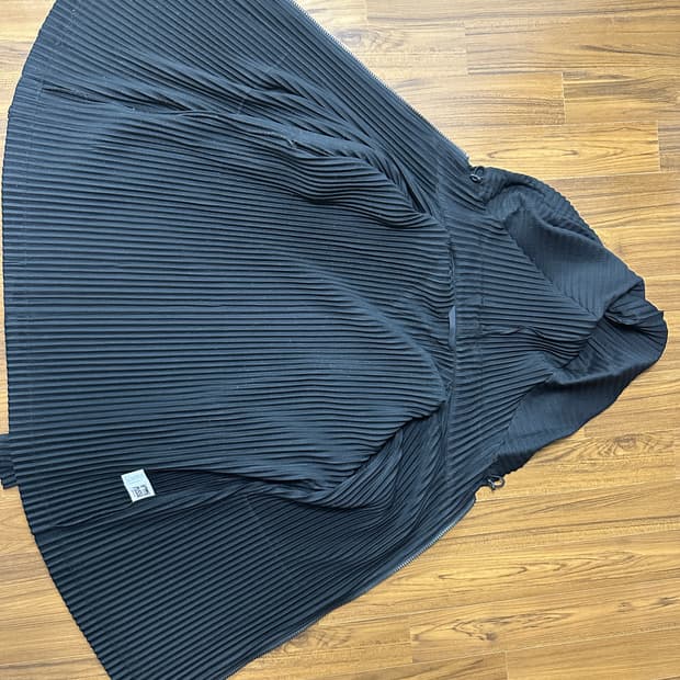 (2/black) 이세이미야케 후드 집업