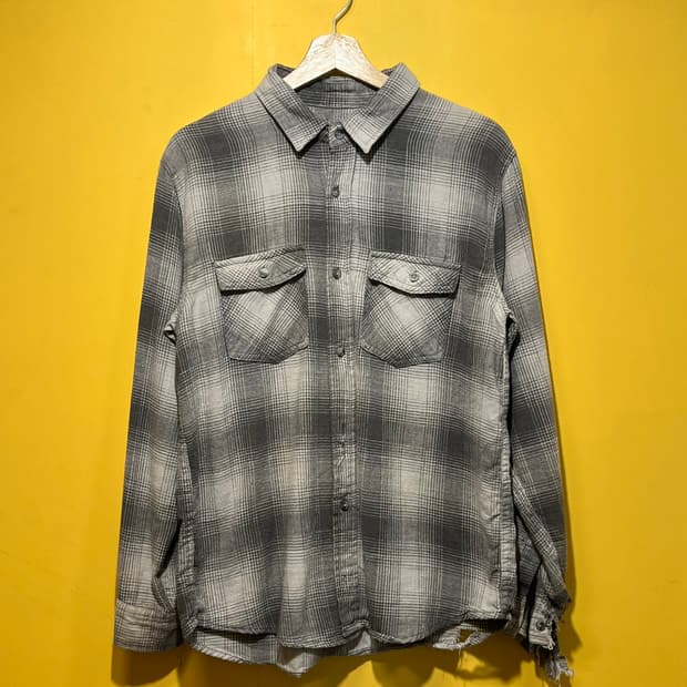 [S] 디스트레스드 데미지 체크 플란넬 셔츠