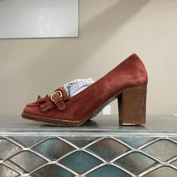 A.P.C 스웨이드 로퍼 버건디 38
