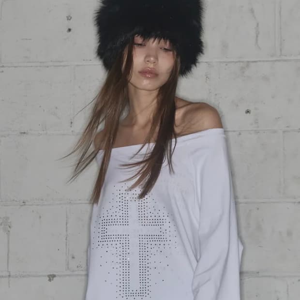 팬시클럽 디바인 크로스 오프숄더 티 교환