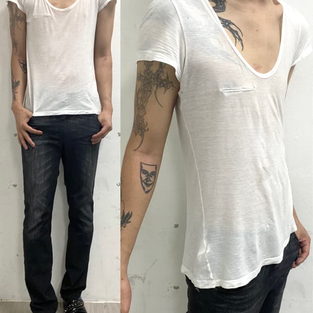 [theory]U-Neck Slim Fit White Tee