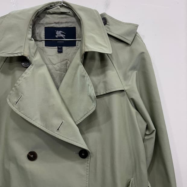 버버리 런던 클래식 더블버튼 트렌치코트