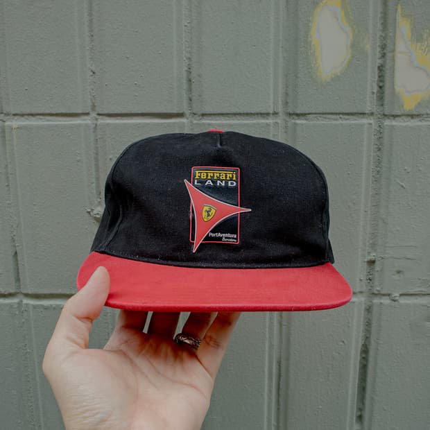 Ferrari Land Two-tone 5 패널 캡