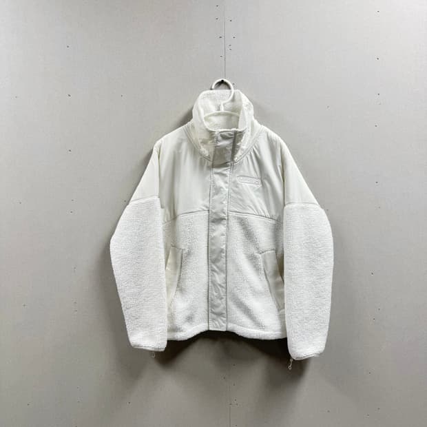 여성 M / 언더아머 뽀글이 후리스 집업 화이트