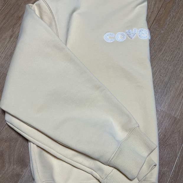 커버낫 희귀 맨투맨 팝니다.