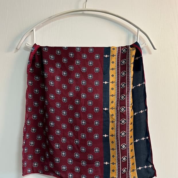 패턴 빈티지 스카프