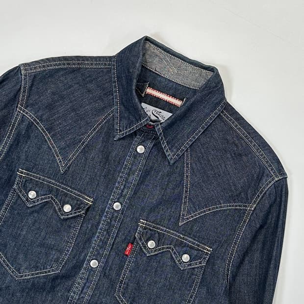 리바이스 논페이드 데님 셔츠(95)