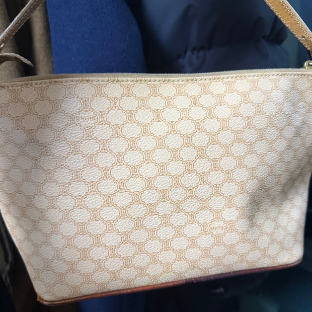 올드셀린 숄더, 도트백