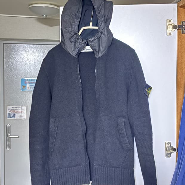 스톤아일랜드 니트집업