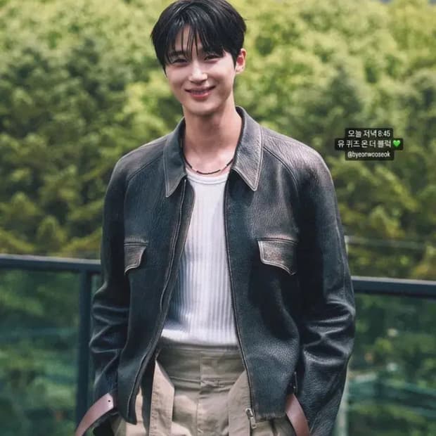 프라다 나파 벨티드 레더 자켓 42