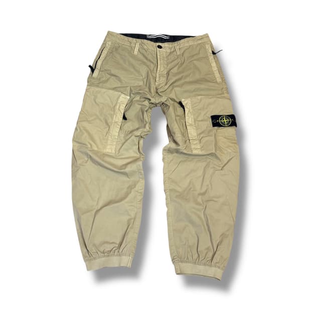 스톤아일랜드 베이지 카고 조거 팬츠 