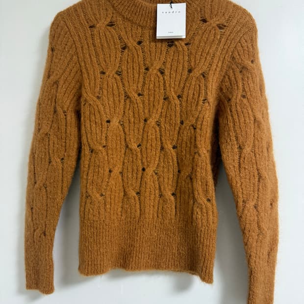 산드로(Sandro) 모헤어 혼방 케이블 니트 스웨터 1